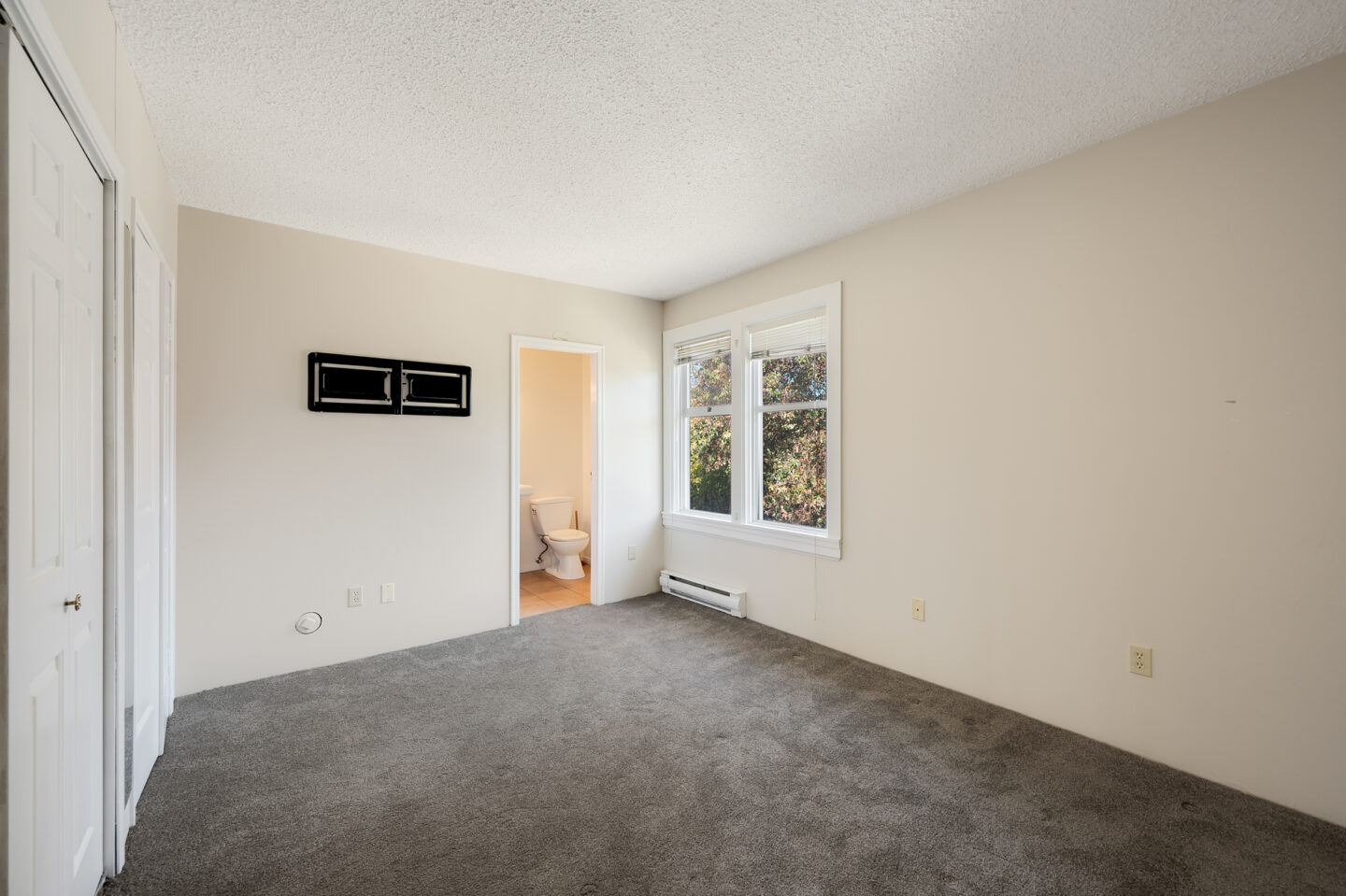 1132 McClure Apartments Devon Properties