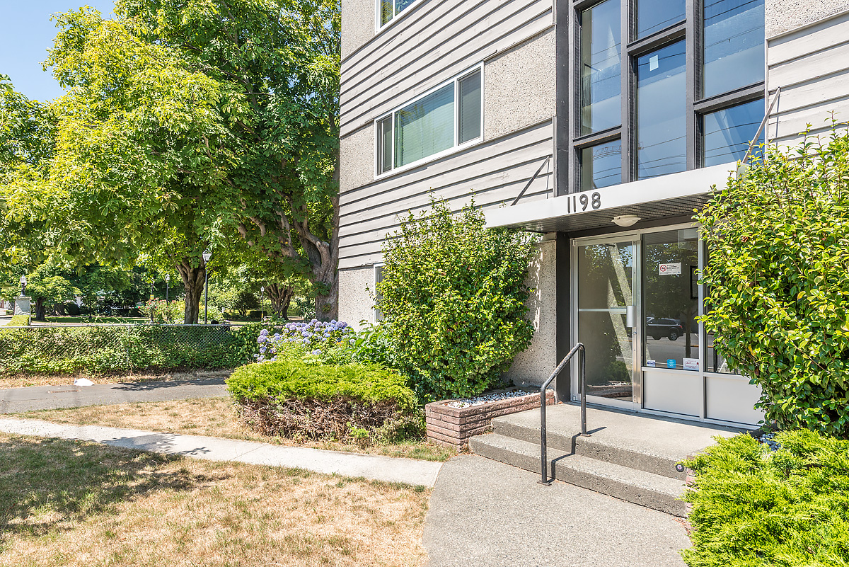 Parkside Manor Apartments Devon Properties