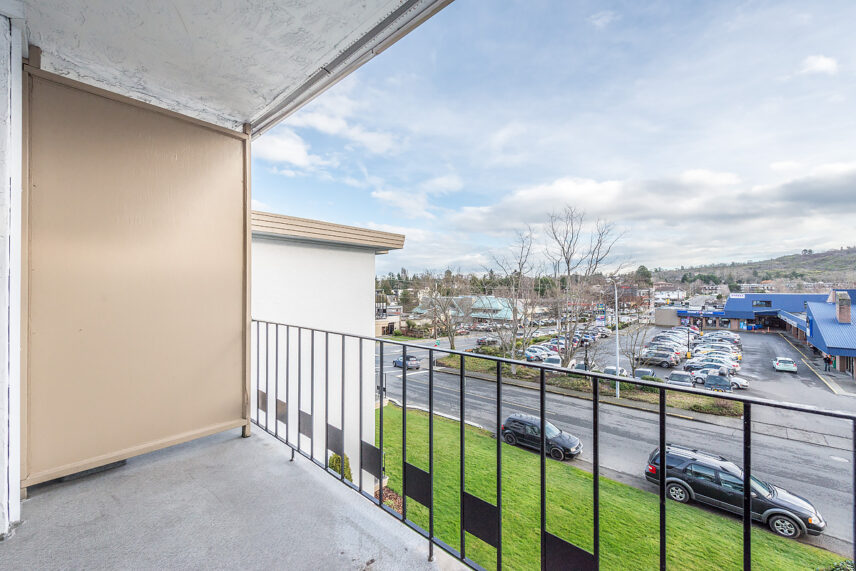 Royal Lancer Apartments Devon Properties