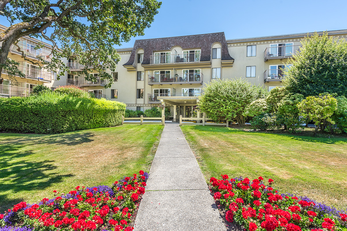 Fernwood Manor Apartments Devon Properties