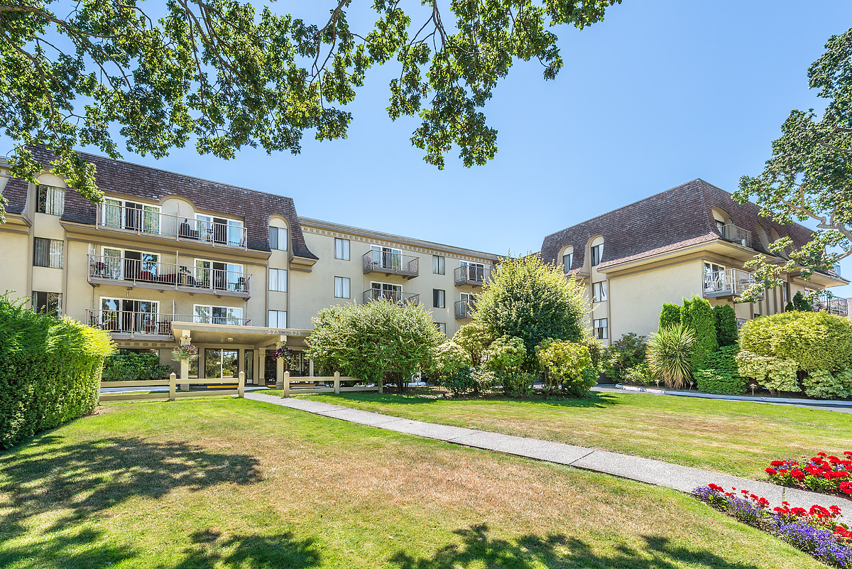 Fernwood Manor Apartments Devon Properties