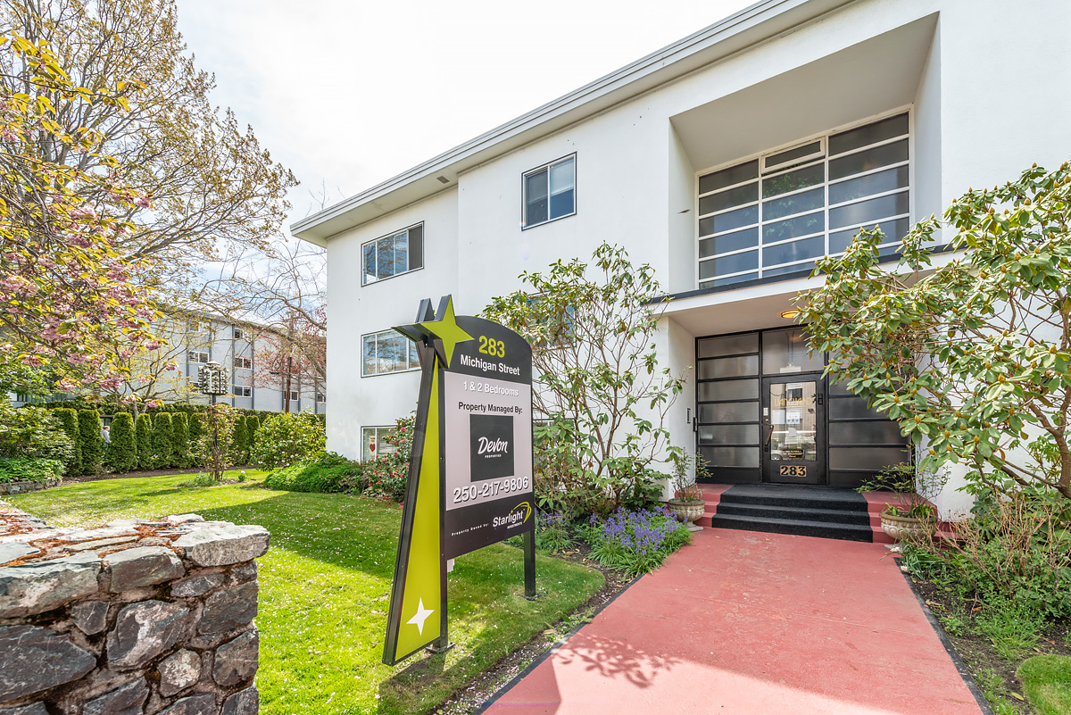 Apartments Near Vanguard University