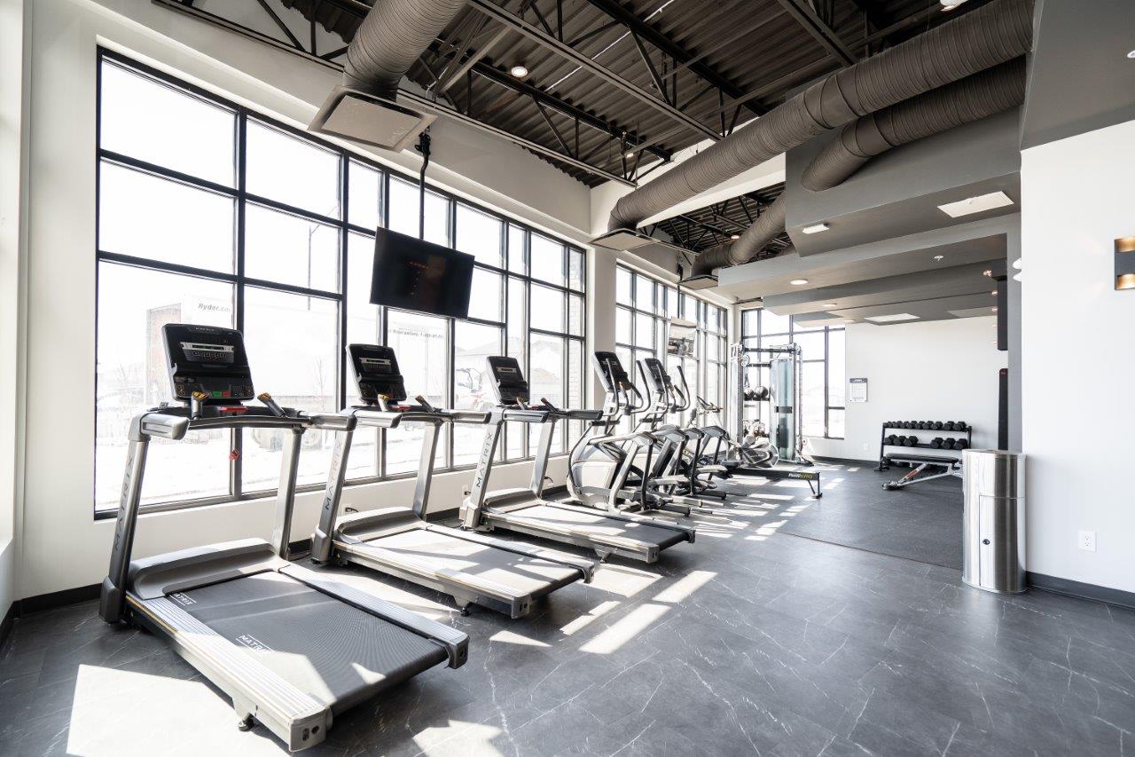 Stunning Modern Keyless Apartment Building Interiors image