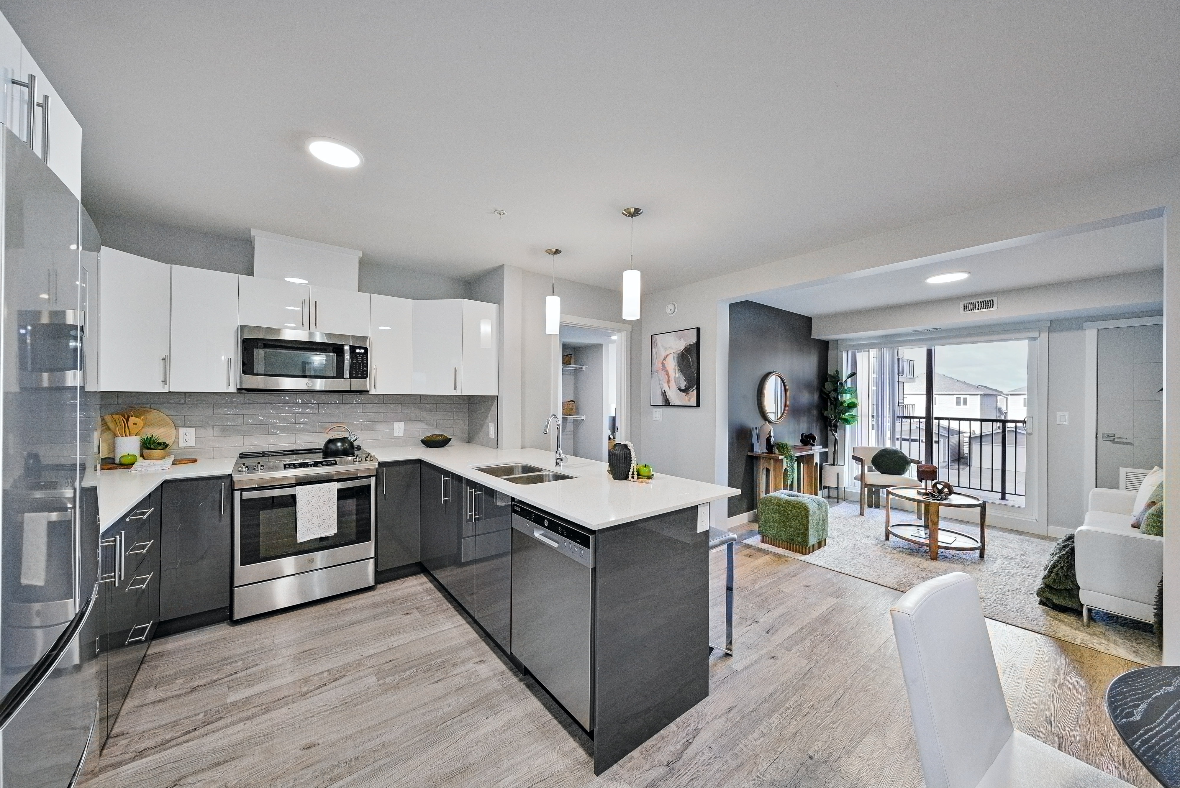 Picture of Pros and Cons of Keyless Entry for Apartment or Multi-Unit Buildings ...