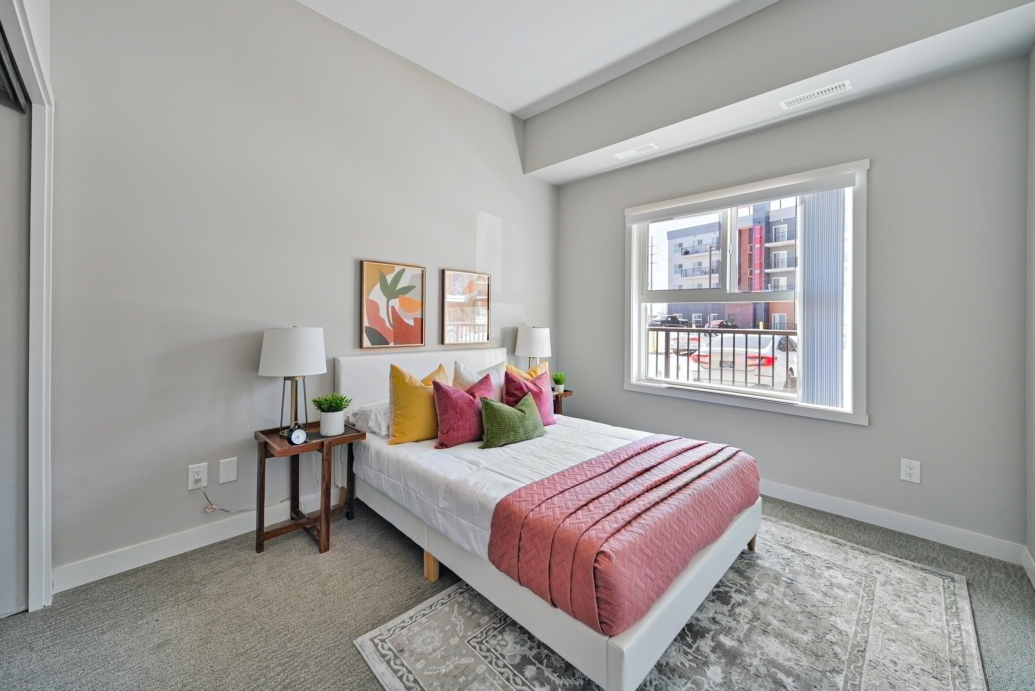 Picture of 3220 N Lincoln Ave - Chicago, IL | Rent.